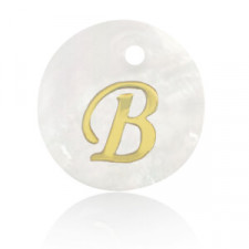 Shell pendant 15mm letter B Gold-White